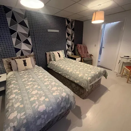 Executive 3 Near Southmead Hospital On Bathroom דירה *