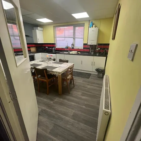 דירה Executive 3 Near Southmead Hospital On Bathroom בריסטול
