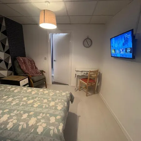 Executive 3 Near Southmead Hospital On Bathroom Apartman *